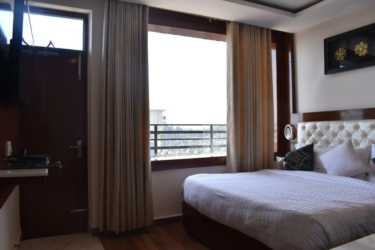Hotel Black Magic Dharamshala Bagian luar foto